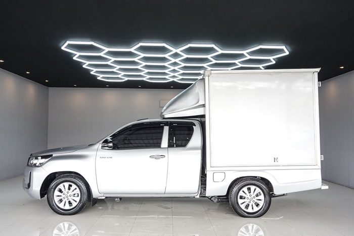 REVO 2WD 2021 2.4 MID AT SMART CAB SILVER  2199 full