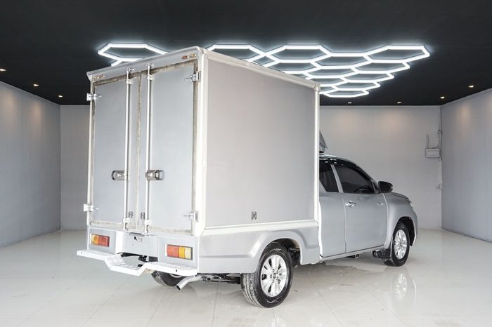REVO 2WD 2021 2.4 MID AT SMART CAB SILVER  2199 full