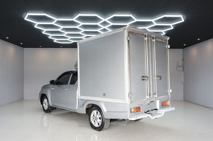 REVO 2WD 2021 2.4 MID AT SMART CAB SILVER  2199 full