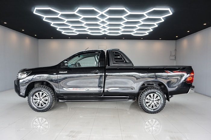 REVO 2WD 2019 2.4J MT STANDARD BLACK  7047 full