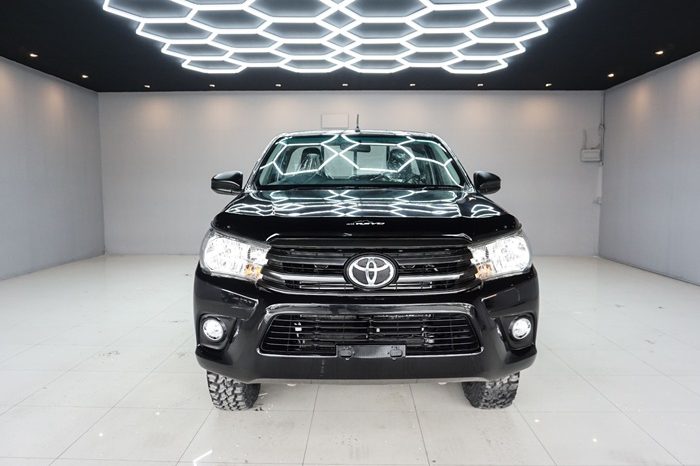 REVO 2WD 2019 2.4J MT STANDARD BLACK  7047 full