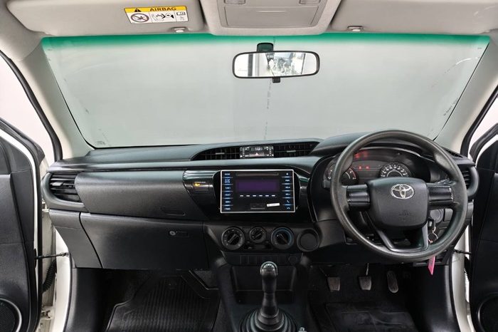 REVO 2WD 2019 2.4J MT SMART CAB WHITE  1216 full