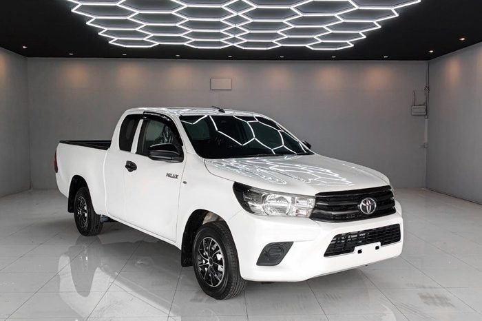 REVO 2WD 2019 2.4J MT SMART CAB WHITE  1216 full