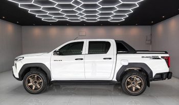 REVO 2WD 2021 2.4 Z EDITION AT DOUBLE CAB WHITE  9344 full