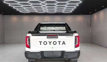 REVO 2WD 2021 2.4 Z EDITION AT DOUBLE CAB WHITE  9344 full