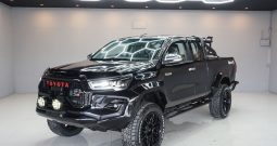 REVO 4WD 2016 2.4J AT SMART CAB BLACK 8958