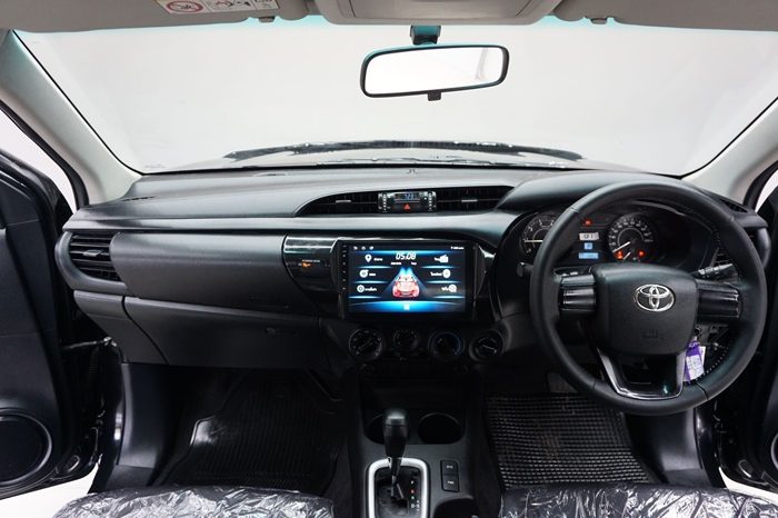 REVO 4WD 2016 2.4J AT SMART CAB BLACK 8958 full