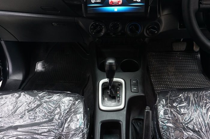 REVO 4WD 2016 2.4J AT SMART CAB BLACK 8958 full