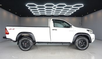 REVO 2WD 2017 2.8J MT STANDARD WHITE  4360 full