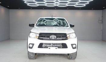 REVO 2WD 2017 2.8J MT STANDARD WHITE  4360 full