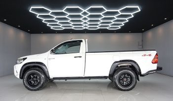 REVO 2WD 2017 2.8J MT STANDARD WHITE  4360 full