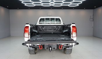 REVO 2WD 2017 2.8J MT STANDARD WHITE  4360 full