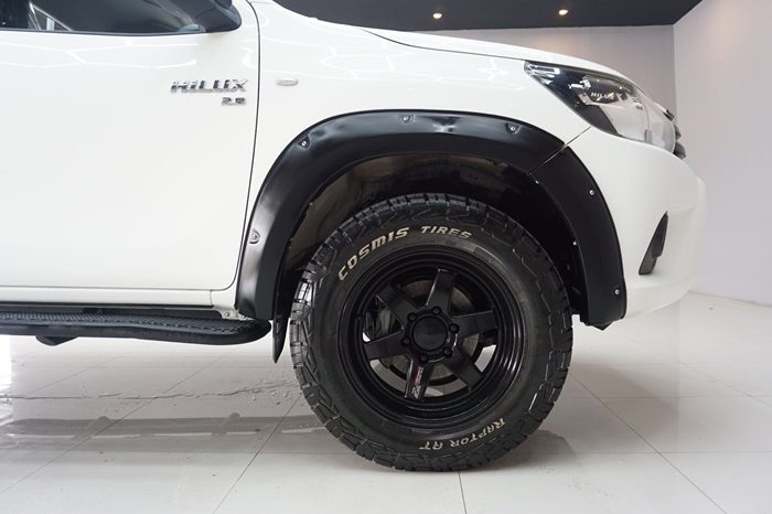REVO 2WD 2017 2.8J MT STANDARD WHITE  4360 full