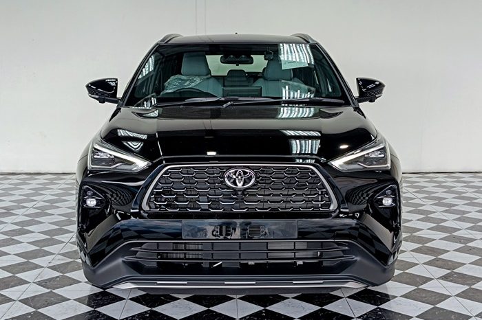 TOYOTA 2026 SUV PREMIUM YARIS CROSS 2WD 1.5 AT BLACK  54378 full