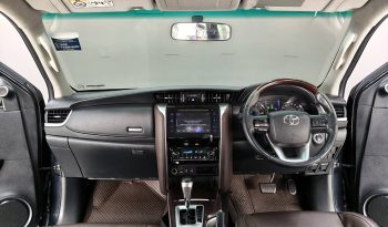 TOYOTA 2WD 2016 2.4V AT FORTUNER BLACK  2270 full
