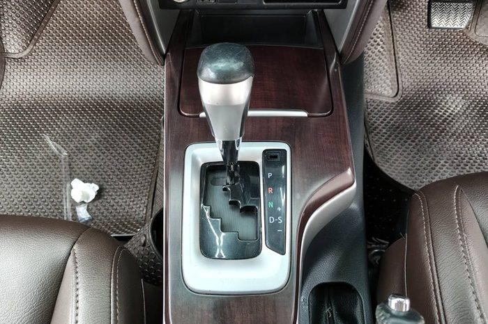TOYOTA 2WD 2016 2.4V AT FORTUNER BLACK  2270 full