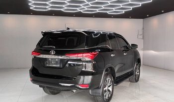 TOYOTA 2WD 2016 2.4V AT FORTUNER BLACK  2270 full