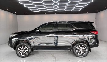 TOYOTA 2WD 2016 2.4V AT FORTUNER BLACK  2270 full