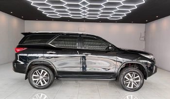 TOYOTA 2WD 2016 2.4V AT FORTUNER BLACK  2270 full