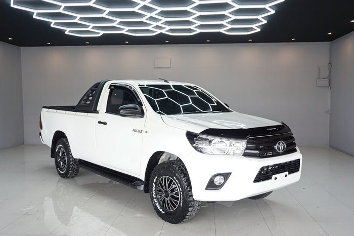 REVO 2WD 2019 2.4J MT STANDARD WHITE  5987 full
