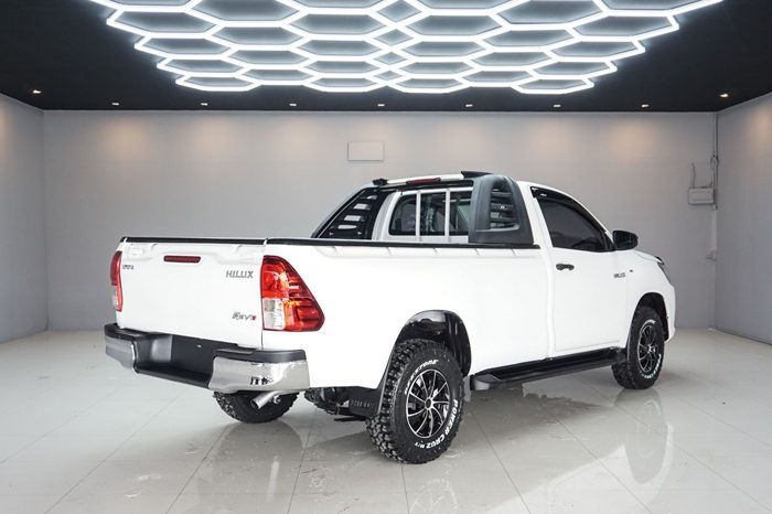REVO 2WD 2019 2.4J MT STANDARD WHITE  7043 full