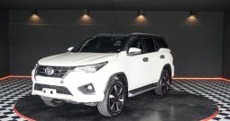 TOYOTA 4WD 2018 2.8V AT FORTUNER WHITE  4772
