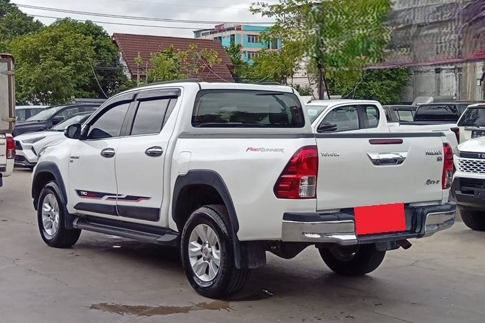 REVO PRE 2018 2.8G AT DOUBLE CAB WHITE  5891 full