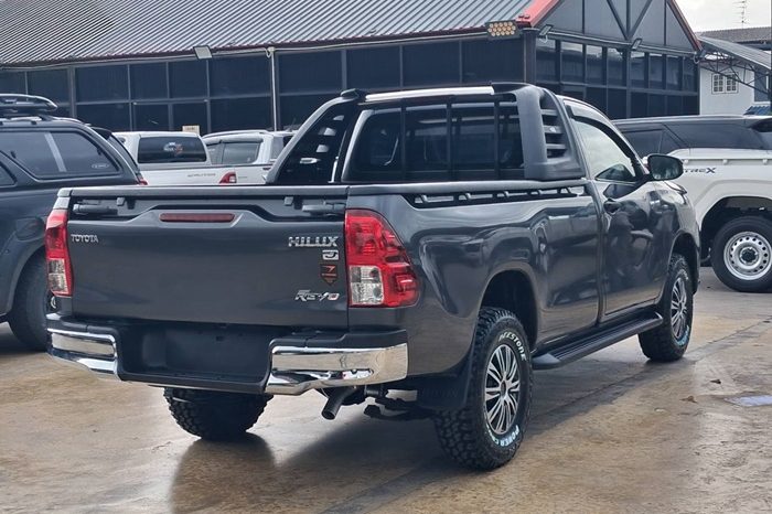 REVO 2WD 2018 2.4J MT STANDARD DARK GREY  5949 full