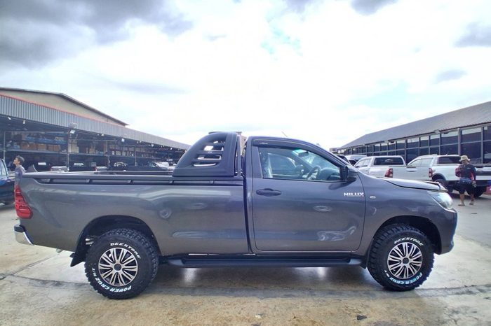 REVO 2WD 2018 2.4J MT STANDARD DARK GREY  5949 full