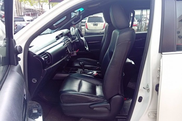ROCCO PRE 2019 2.4G AT DOUBLE CAB WHITE  323 full