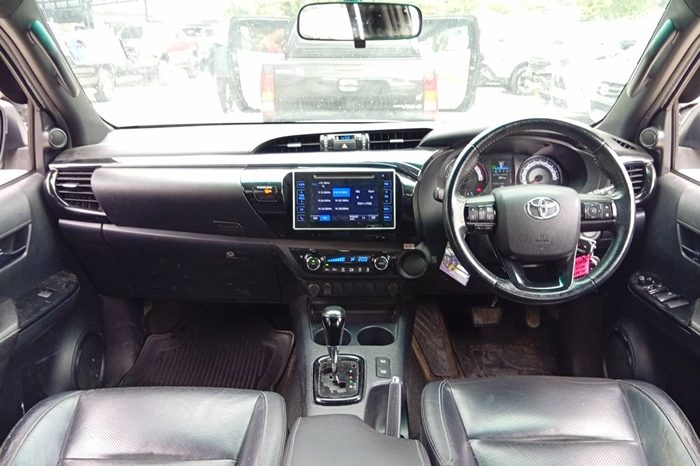 ROCCO PRE 2019 2.4G AT DOUBLE CAB WHITE  323 full