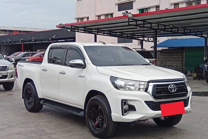 REVO 2WD 2020 2.4 J AT DOUBLE CAB WHITE 4255 full