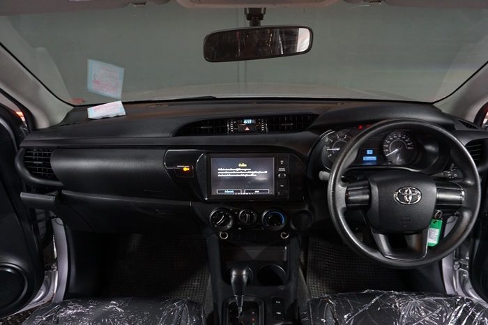 REVO 2WD 2022 2.4 ENTRY AT DOUBLE CAB SILVER  5548 full