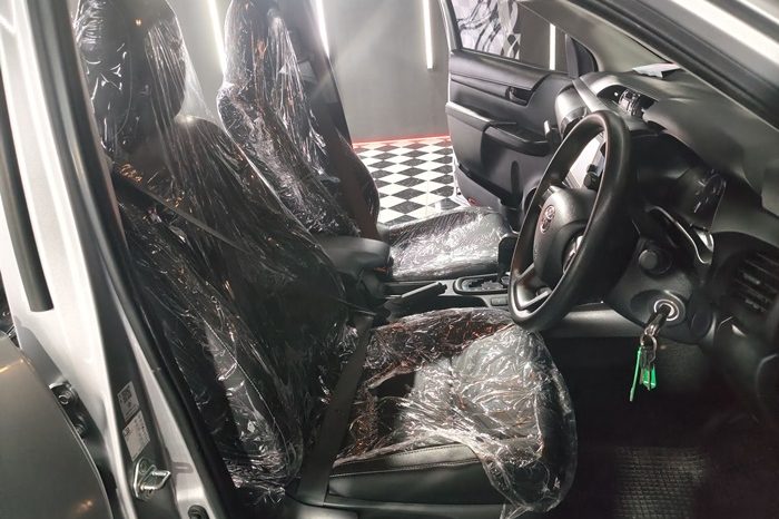 REVO 2WD 2022 2.4 ENTRY AT DOUBLE CAB SILVER  5548 full