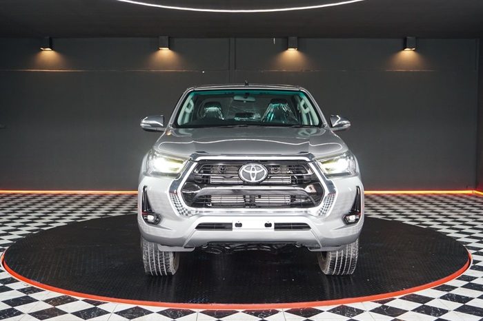 REVO 4WD 2021 2.8 HIGHT AT DOUBLE CAB SILVER  1621 full