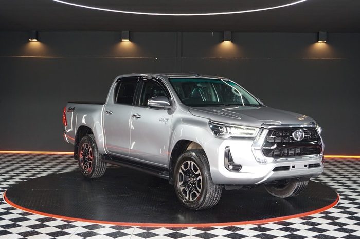 REVO 4WD 2021 2.8 HIGHT AT DOUBLE CAB SILVER  1621 full