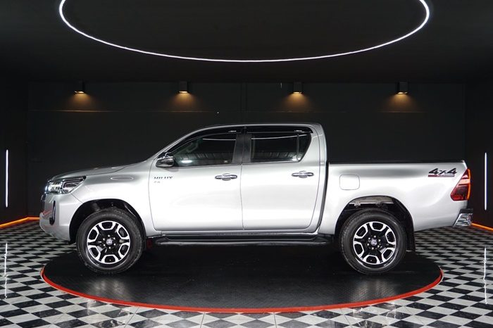 REVO 4WD 2021 2.8 HIGHT AT DOUBLE CAB SILVER  1621 full