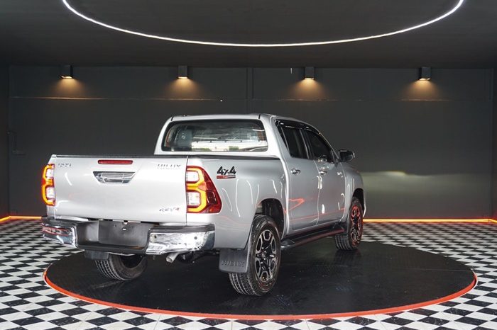 REVO 4WD 2021 2.8 HIGHT AT DOUBLE CAB SILVER  1621 full