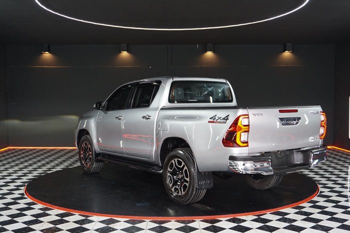 REVO 4WD 2021 2.8 HIGHT AT DOUBLE CAB SILVER  1621 full