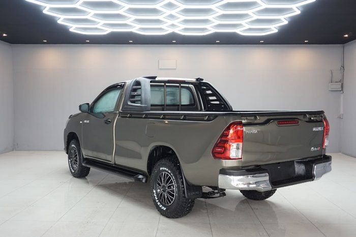 REVO 2WD 2018 2.4J MT STANDARD BRONZE  4079 full