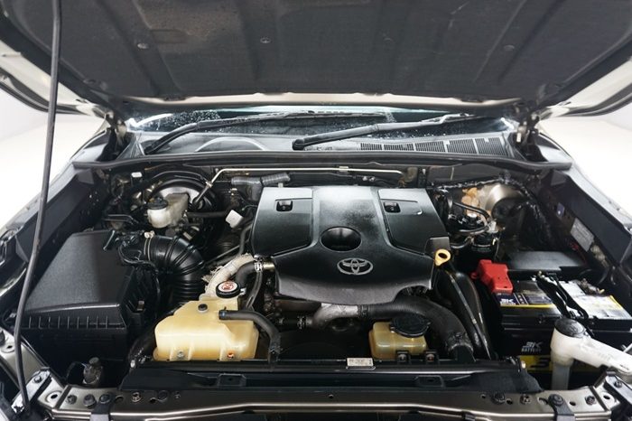 REVO 2WD 2018 2.4J MT STANDARD BRONZE  4079 full