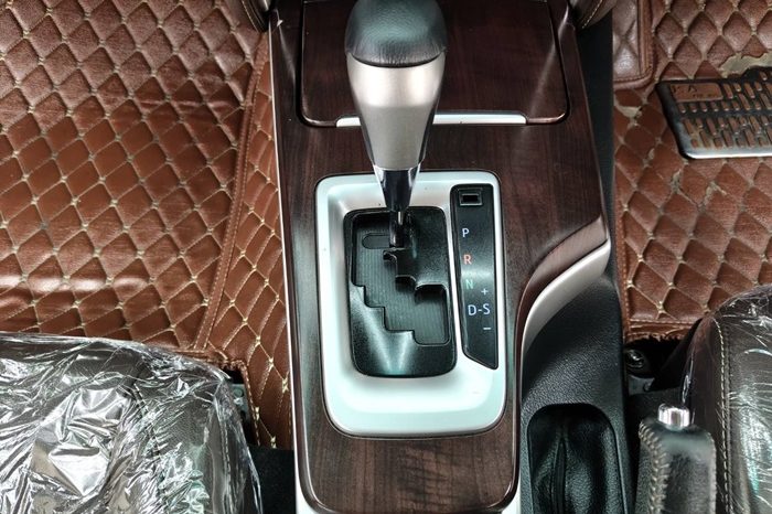 TOYOTA 2WD 2018 2.4V AT FORTUNER BROWN  4751 full