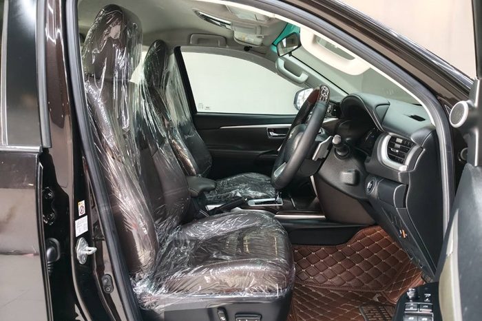 TOYOTA 2WD 2018 2.4V AT FORTUNER BROWN  4751 full