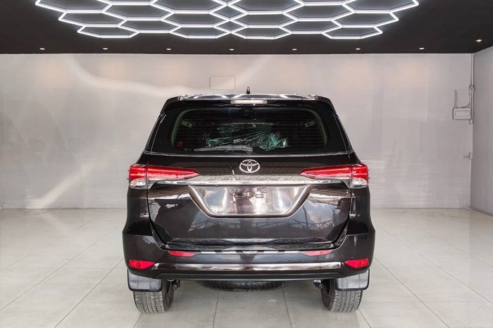 TOYOTA 2WD 2018 2.4V AT FORTUNER BROWN  4751 full