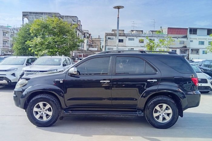 TOYOTA 4WD 2007 2.7V AT FORTUNER BLACK  3783 full