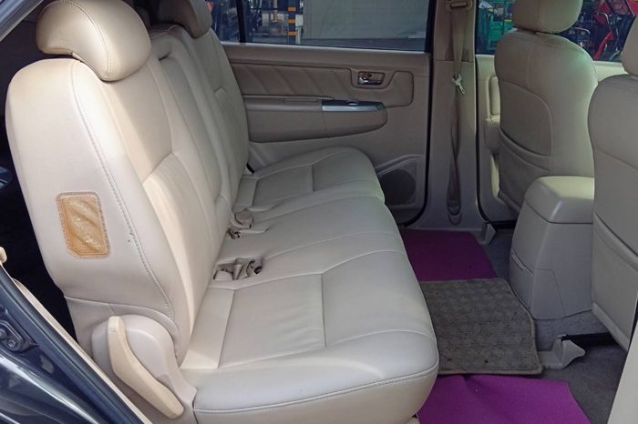 TOYOTA 4WD 2007 2.7V AT FORTUNER BLACK  3783 full