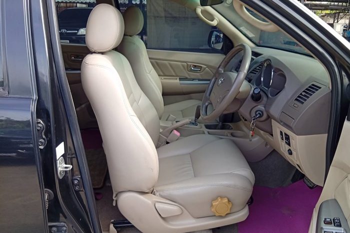 TOYOTA 4WD 2007 2.7V AT FORTUNER BLACK  3783 full