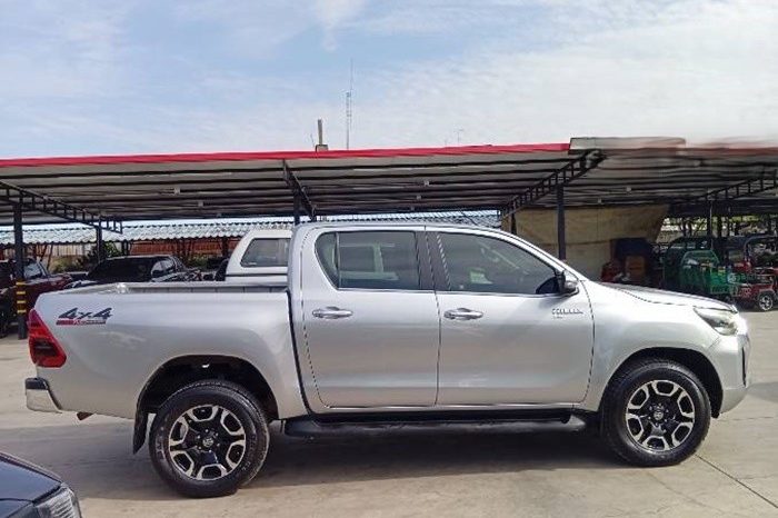 REVO 4WD 2021 2.8 HIGHT AT DOUBLE CAB SILVER  1622 full