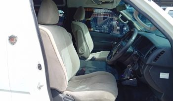 TOYOTA 2WD 2019 3.0 MT COMMUTER WHITE 213 full