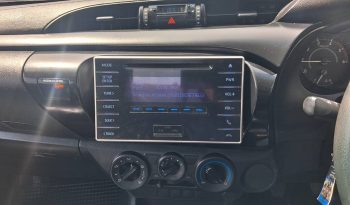 REVO 2WD 2018 2.4J MT STANDARD SILVER  1622 full